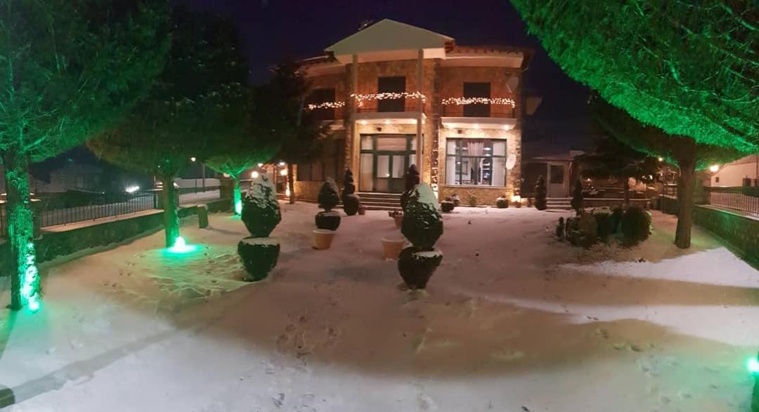 Krystal Hotel Krystallopigí Exterior foto